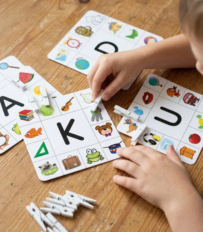 Klamerkowe Karty edukacyjne do nauki czytania i pisania rozpoznawania obrazków dla dzieci i maluchów.jpg